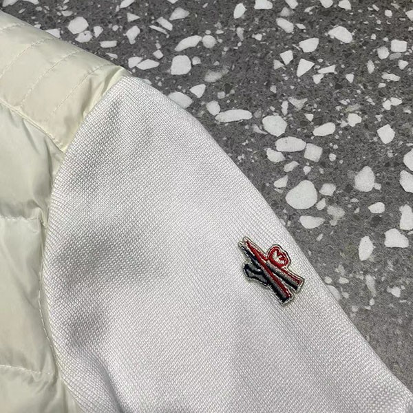 すぐ届 モンクレール CARDIGAN ダウンジャケット スーパーコピー mom22028